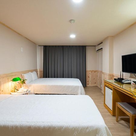 New Jeju Hotel Esterno foto