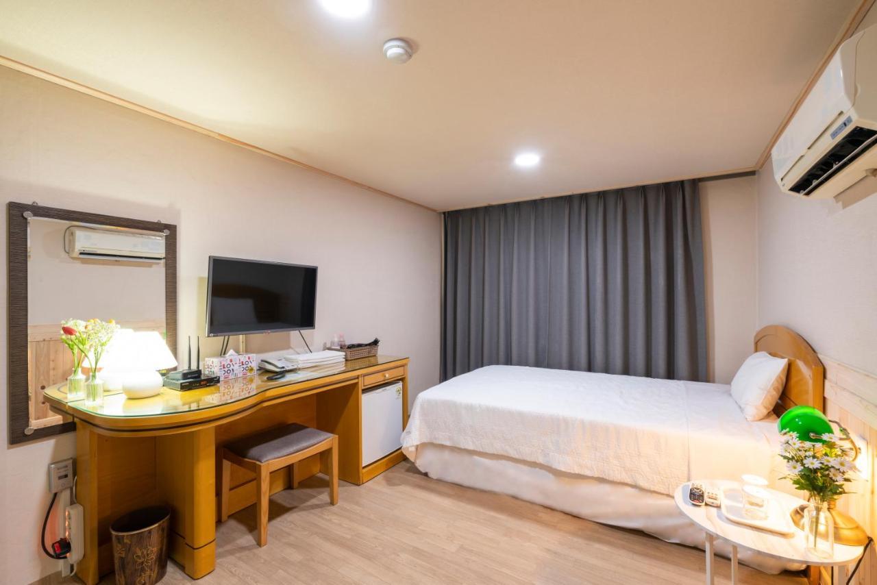 New Jeju Hotel Esterno foto