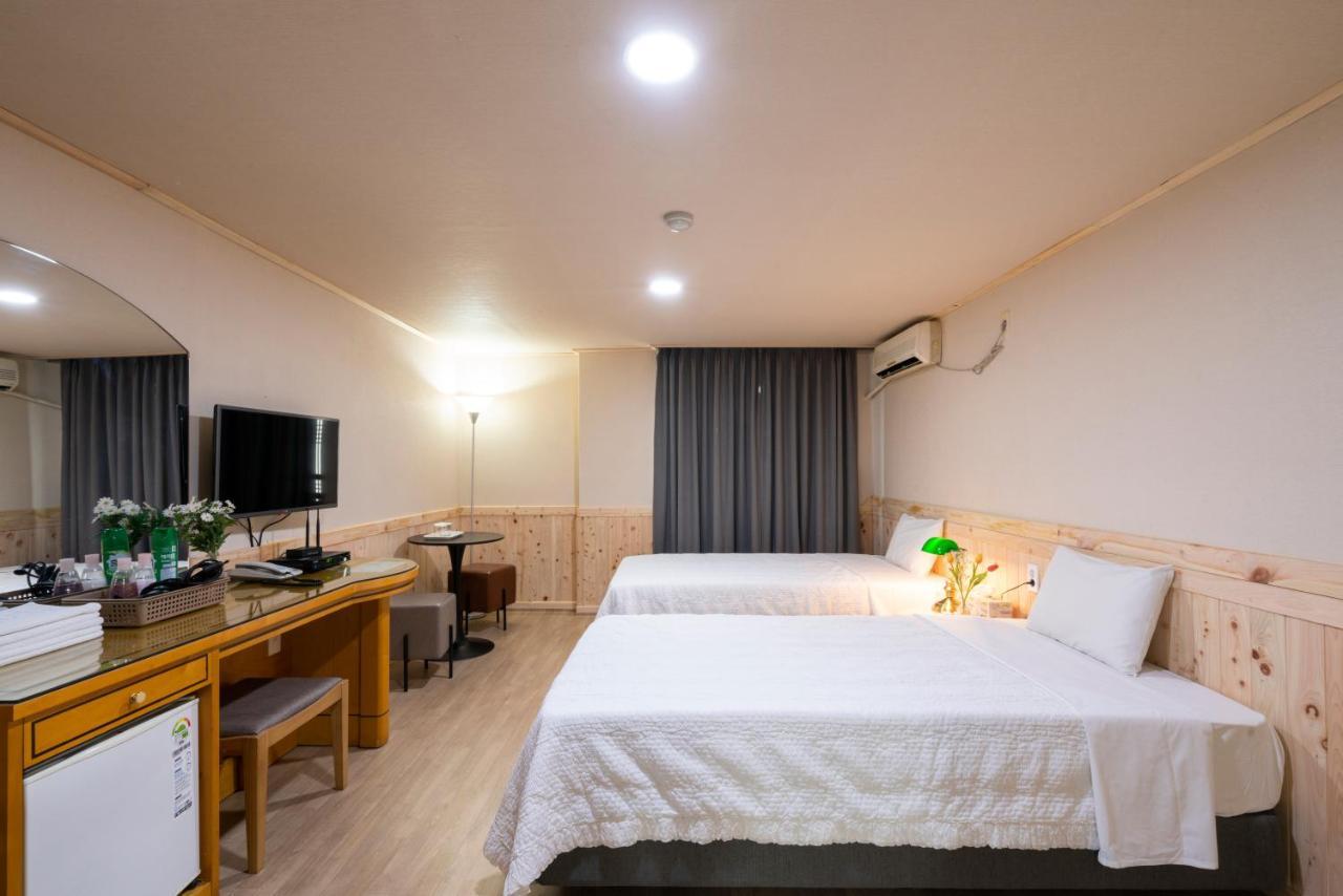 New Jeju Hotel Esterno foto